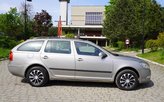 Skoda Octavia cena 9999 przebieg: 297000, rok produkcji 2009 z Katowice małe 254